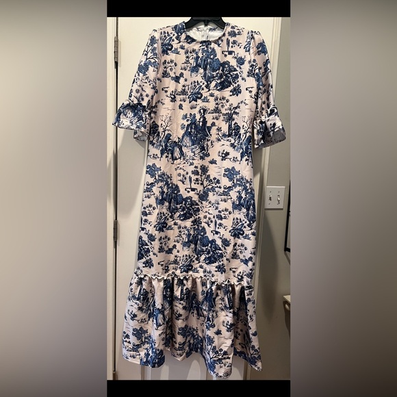 Blue and creamy white toile China maxi dress. New without tags. Size Large. - Picture 1 of 5